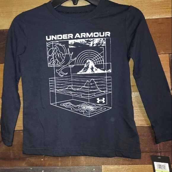 Under Armour Other - Under Armour Long Sleeve T-shirt..4